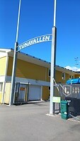 Voetbal, of andere sportvelden kun je makkelijk ook een camping vestigen.