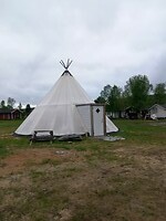 Tipi waar koffie werd geschonken.