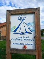 De camping met de Dümo beer