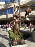 Bugs Bunny heet ons welkom