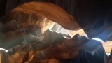De zonnestralen door Antelope Canyon
