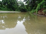 De rivier waar we met de auto door heen moesten