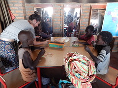 Helpen op de kinderopvang Tipezananso