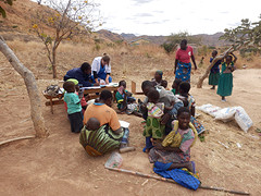 Op outreach in een van de villages