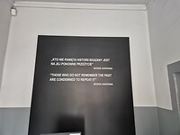 1000043949