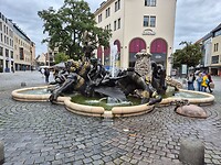 1000044208
