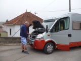 Even overleg met Jaoquim  onze garageman