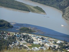 Dawson City bij nacht