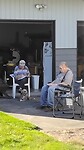 Relaxen en wachten op de rest van de familie