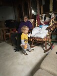 Christien met Colton , één van de kleinkinderen