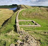 hadrians-wall-castle-nick-milecastle-cropped