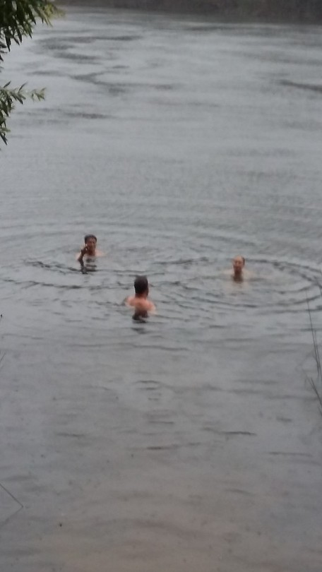 Zwemmen in de regen