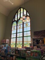 Raam van toy church