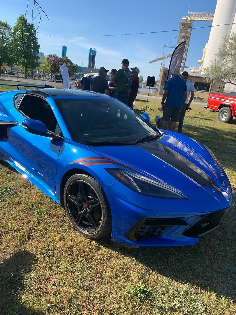 Auto 8