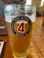 Henk z’n bier in de Gorge Country Kitchen