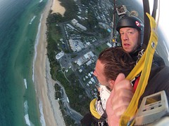 Zelf de parachute besturen!
