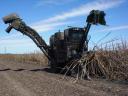 Cain harvester van Lee