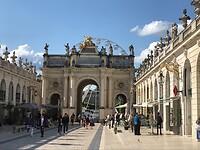 Een van de vele Arcen in Nancy