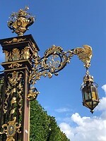 Een detail van een van de mooie poorten die vroege la Place Stanislas afsloten