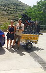 Voor de instagrampagina van het taxibedrijf van Vladimir en zijn broer