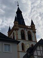 Een van de vele mooie kerktorens in Trier