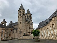 Kerk naast het Lyceum in Echternach