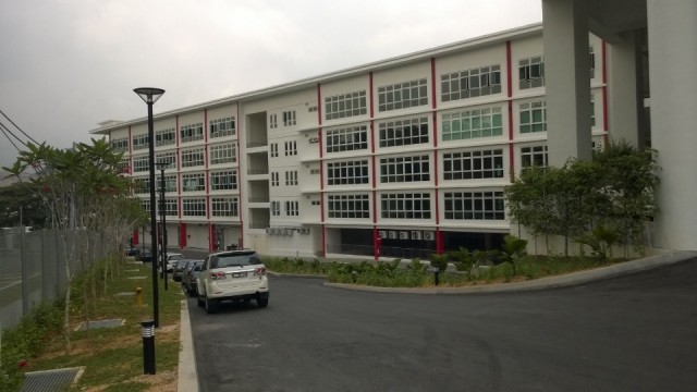 Voorkant van de school