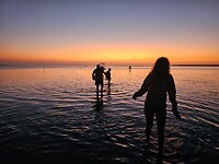 8. En snel zal de zon weer opkomen en volle kracht schijnen!