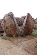 Devils marbles