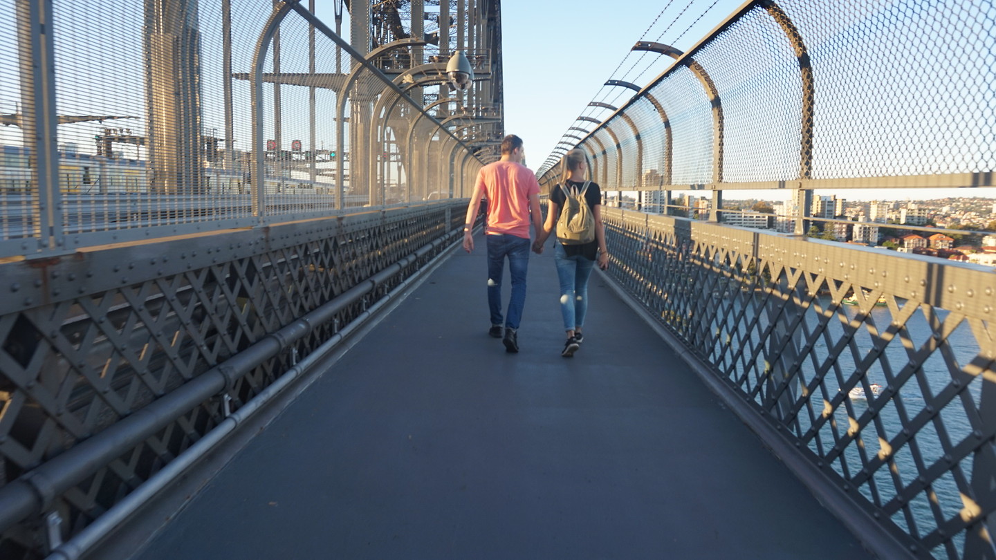 Op de Harbour Bridge