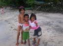 Ai island kids die maar al te graag poseren