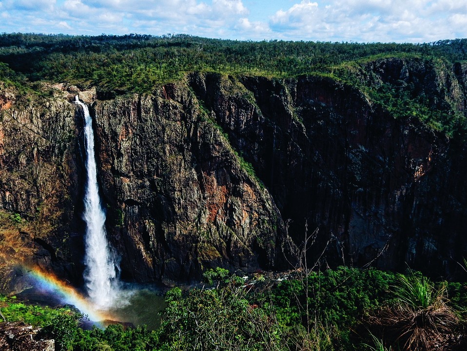 Wallaman Falls