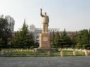 5. Mao beeld op de campus