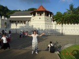 Dit is die dan: the Sacred Temple of Tooth Relic