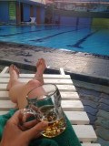 Chillen bij het zwembad :D