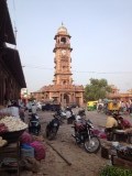 Bij de Clock Tower