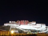 Potala bij nacht