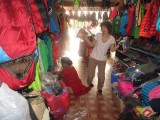 Shoppen voor trekking kleren