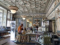 Het winkeltje vanaf de andere kant genomen