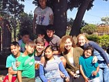 Lucas, Makita, ik en de kinderen bij de 'wifi-tree'