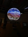 Filmpje kijken in het visitor center