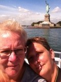 Samen aan de voet van Miss. Liberty