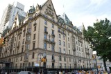 Appartementencomplex waar Yoko Ono woont naast Central Park