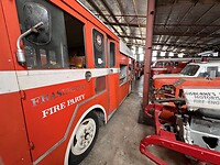 Hal met heel veel brandweerwagens