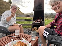 Eten bij het vuurtje