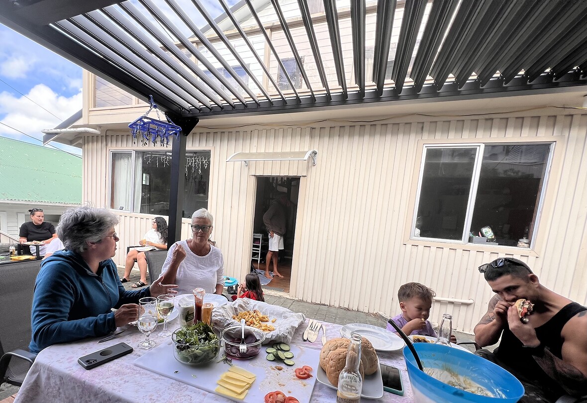 Diner met Kiwi-burgers
