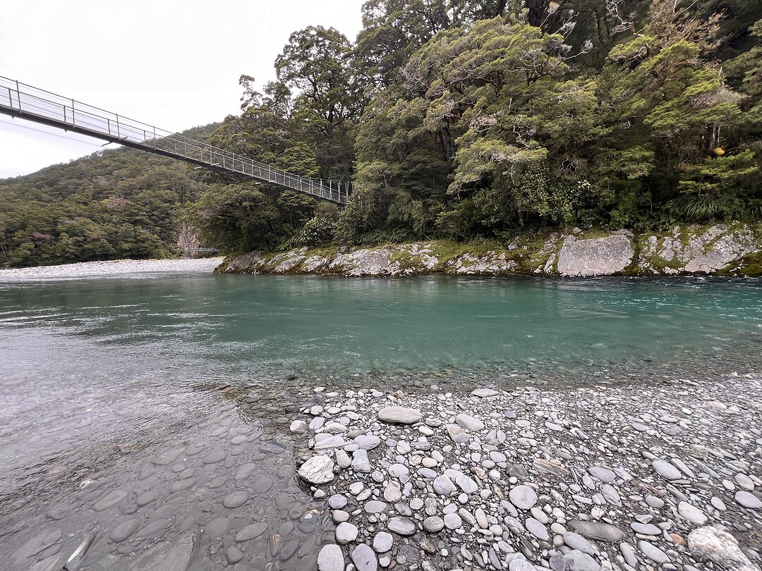 Blue Pools onder de swingbridge