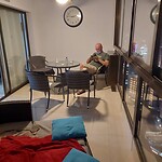 Ons balkon, Soms te heet, maar wel lekker