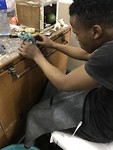 Kaarsen maken allemaal beestjes in Swaziland