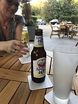 Met een koel drankje